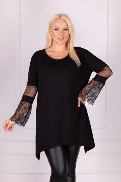 Dreams Plus - Malta. PLUS SIZE TOP WITH LACE SLEEVE